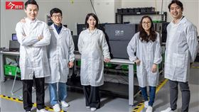 清大博士赴美交換1年，返台借200萬創業…光焱從太陽能「慘業」攻進半導體，亞馬遜太空實驗室是客戶（圖／今周刊）