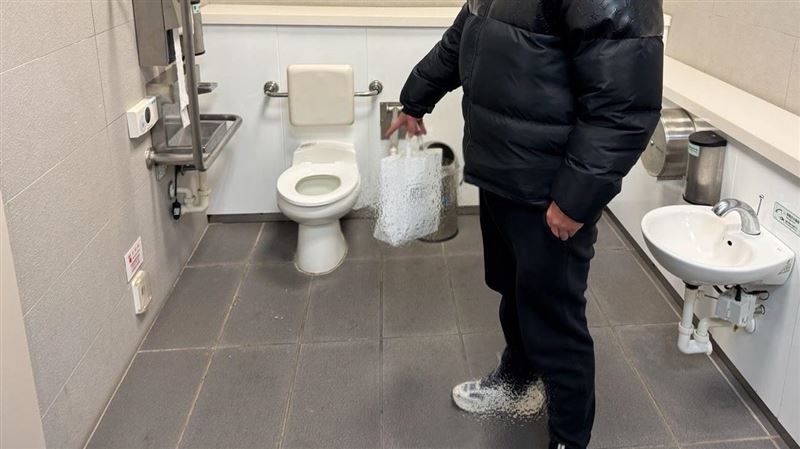 躲中捷廁所抽菸！他辯：半夜沒人　下場慘
