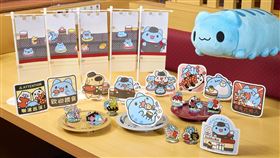 壽司郎自2月10日起至3月9日止，與《貓貓蟲咖波》攜手聯名2款餐點及3款周邊。（圖／品牌業者提供）