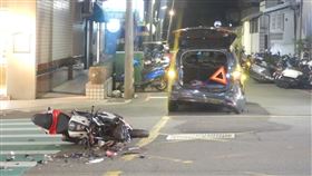 路口,計程車,左轉,車禍,黃牌,重機,台中（圖／翻攝畫面）