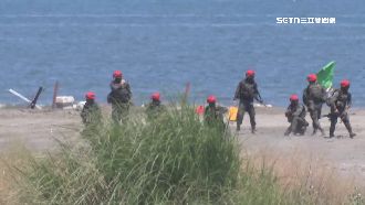 獨／役男帶喪屍煙彈入營　傳軍官私吞販售