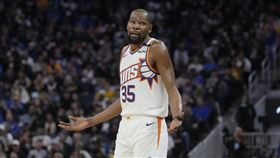 ▲杜蘭特（Kevin Durant）不想回勇士否絕交易案，太陽原本可獲得巴特勒（Jimmy Butler）、庫明加（Jonathan Kuminga）。（圖／美聯社／達志影像）