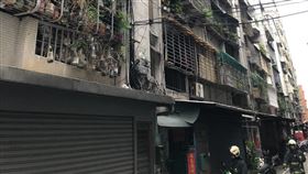 新莊區西盛街上一處民宅驚傳火警。（圖／消防隊提供）