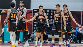 台鋼獵鷹擊敗高雄鋼鐵人，終止2連敗。（圖／PLG聯盟提供）