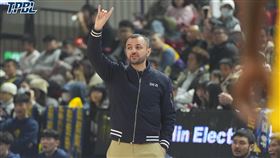 中信特攻主帥莫米爾（Momir Ratkovic）賽後批評裁判尺度，挨罰5萬元。（圖／TPBL聯盟提供）