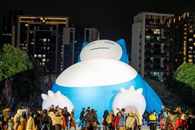 2025台灣燈會試營運！最夯親子互動人潮曝光！遊客搶拍超人氣卡比獸！（業配勿用）