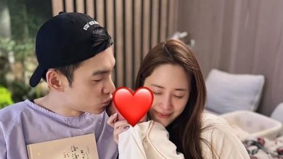 ​歐陽妮妮產後遇大魔王！慘變「石頭奶」