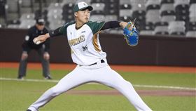 台鋼雄鷹黃子豪。（圖／翻攝自台鋼雄鷹臉書粉專）