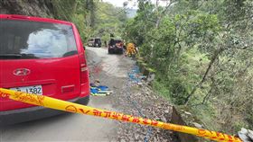 花蓮縣一名楊姓男子（25歲）日前遭殺害並棄屍在秀林銅門山區，警方循線分別逮捕涉案的2名嫌犯，而林姓主嫌昨晚也在桃園落網。楊姓死者疑因不滿林姓嫌犯及另一名楊姓嫌犯私吞販毒款項，出手教訓2人，但反遭對方持刀殺害棄屍。