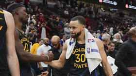 ▲柯瑞（Stephen Curry）36歲連4場比賽至少攻下40分，成為史上第4人。（圖／美聯社／達志影像）