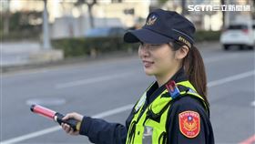 開學,護童,女警,警花,台中（圖／翻攝畫面）