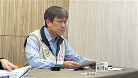 林詠青醫師說明流感死亡個案中最年輕個案，為南部未滿10歲的國小男童，因流感併發急性壞死性腦病變而致死。（圖／記者簡浩正攝影）