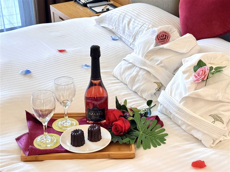 福容花蓮店海景客房賞日出品紅酒!浪漫微醺$3899起。（圖／飯店旅宿業者提供）