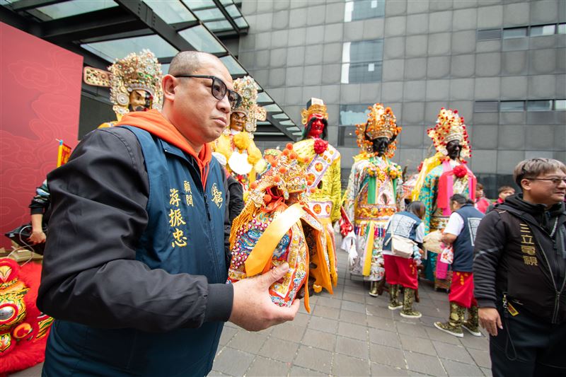 三立電視《寶島神很大》接任青山王副爐主（照片提供：小吳）