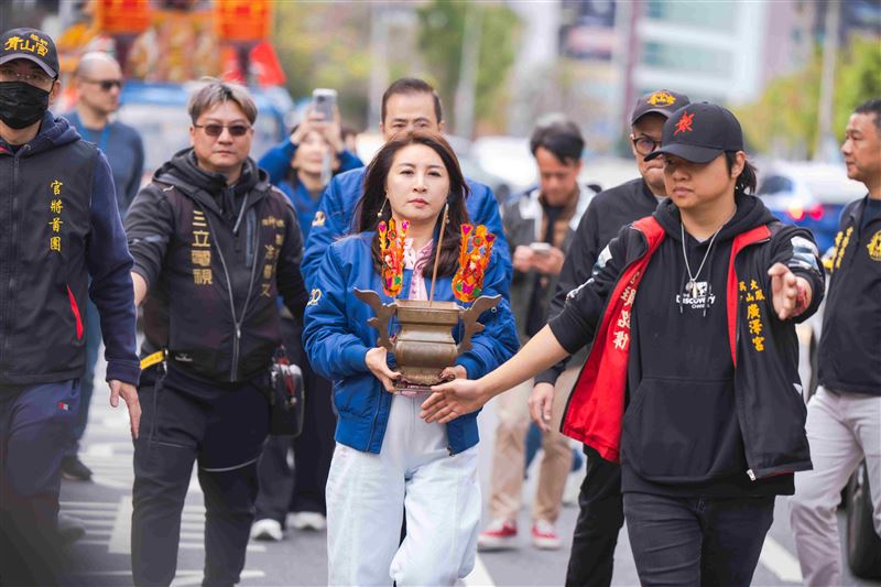 三立電視《寶島神很大》接任青山王副爐主（照片提供：阿賢）