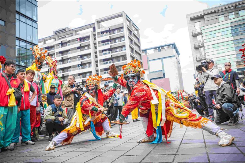 三立電視《寶島神很大》接任青山王副爐主（照片提供：阿賢）