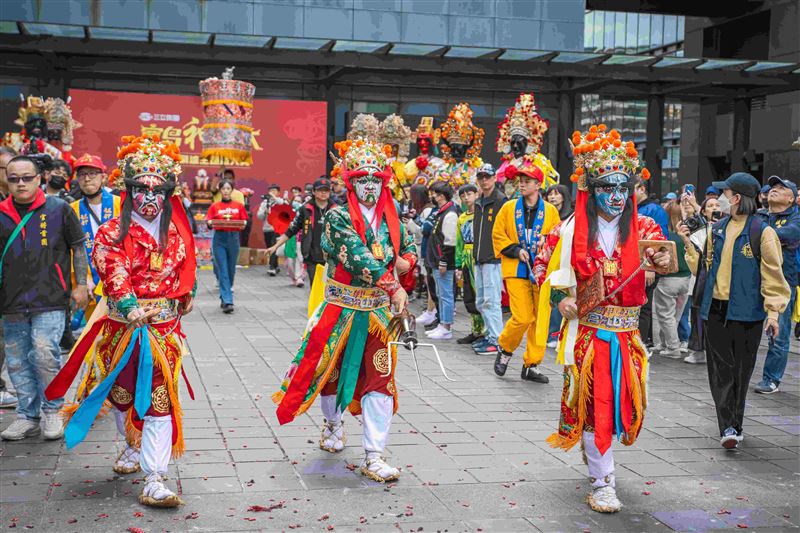 三立電視《寶島神很大》接任青山王副爐主（照片提供：阿賢）