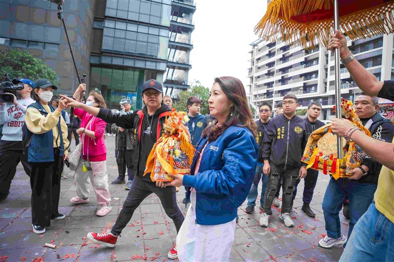 三立電視《寶島神很大》接任青山王副爐主（照片提供：阿賢）