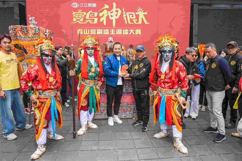 三立電視《寶島神很大》接任青山王副爐主（照片提供：阿賢）