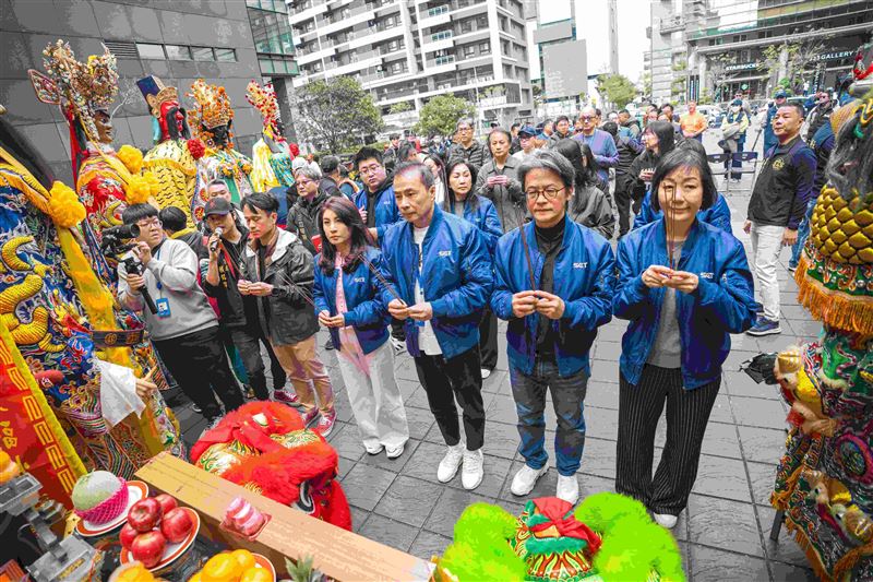 三立電視《寶島神很大》接任青山王副爐主（照片提供：阿賢）