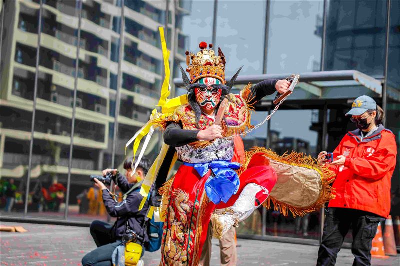 三立電視《寶島神很大》接任青山王副爐主（照片提供：游家為）