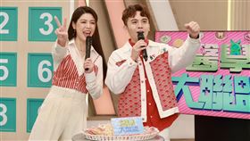 黃豪平跟白家綺今天開工。（圖／民視提供）