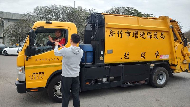 竹市清潔隊收「驚人」紅包　1作法感動網