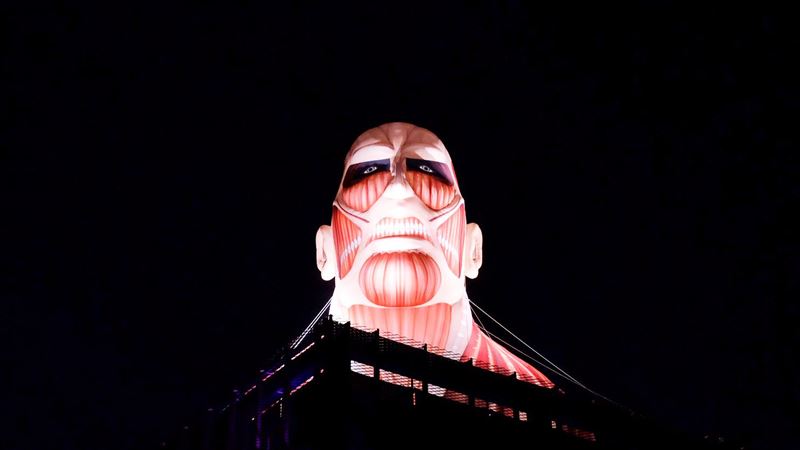 大型巨人現身台灣燈會　9公尺高氣勢驚人