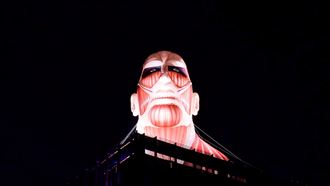 大型巨人現身台灣燈會　9公尺高氣勢驚人