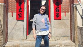 曾華倩返鄉祭祖。（圖／翻攝自曾華倩微博）