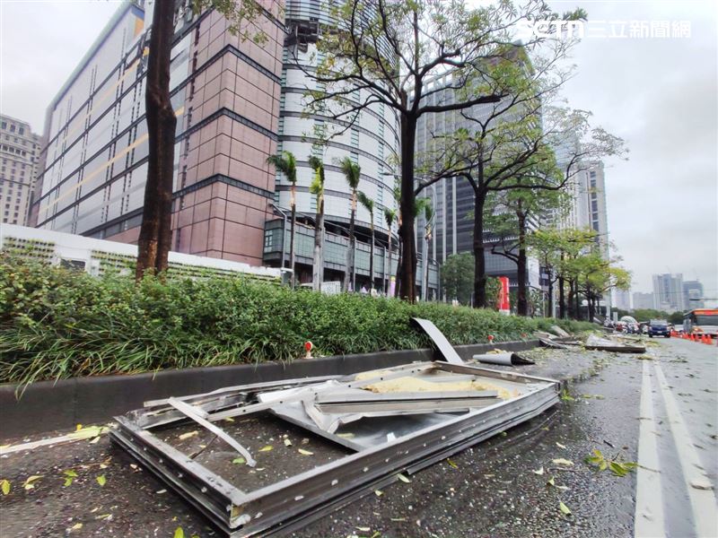 台中新光三越氣爆（讀者提供）