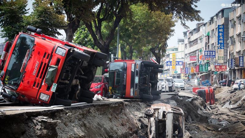 新光三越氣爆滿目瘡痍　網悲憶高雄氣爆