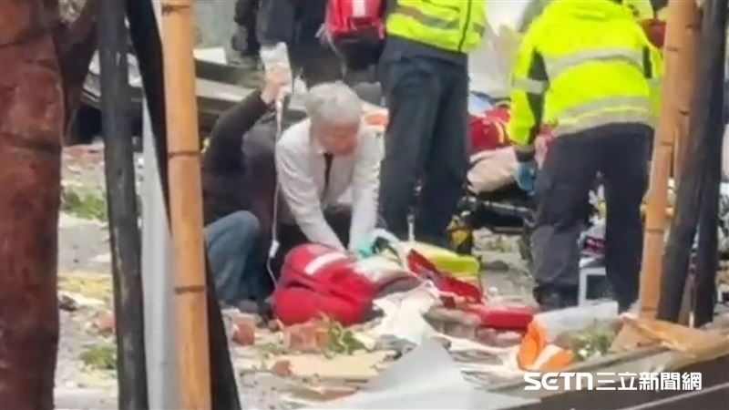 新光三越氣爆催淚一幕　他跪馬路CPR救人