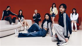 adidas Essential系列在經典簡約的設計特色中，延續舒適百搭的運動休閒風格。（圖／品牌業者提供）