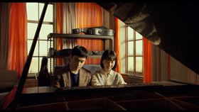 都敬秀、元眞兒的互動充滿粉紅泡泡。（圖／網銀國際影視提供）