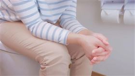 醫生提醒長期依賴浣腸劑，可能會導致失去自主排便的能力。（示意圖／photoAC）