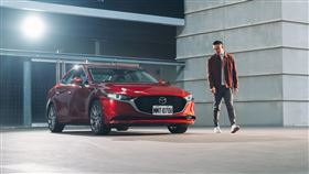 ▲味全龍投手徐若熙代言日系品牌汽車。（圖／台灣MAZDA提供）