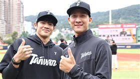 ▲林維恩（左）和沙子宸加入國家隊集訓。（圖／中職提供）