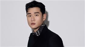 周興哲邀請魏如萱合作。（圖／星空飛騰提供）