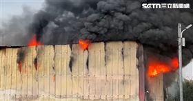 台中家具工廠大火！300坪廠房全燒光(圖/翻攝畫面)