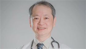 吳明峯的兒子吳俊霆今日首度發聲，並附上照片紀念父親。（圖／翻攝自吳俊霆Threads）