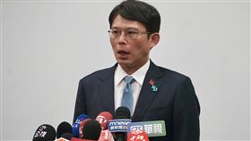 民眾黨主席補選政見會第2場  黃國昌會前受訪台灣民眾黨主席補選15日將舉行，14日下午在高雄舉行第2場候選人政見發表會，候選人之一的代理黨主席黃國昌（圖）會前受訪。中央社記者董俊志攝  114年2月14日