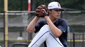 網球傳奇阿格西之子當投手，代表德國拚晉級棒球經典賽。(圖/翻攝jadenagassi IG)