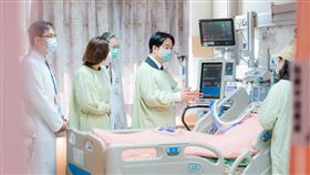 賴清德探視新光三越氣爆傷患（圖／總統府提供）