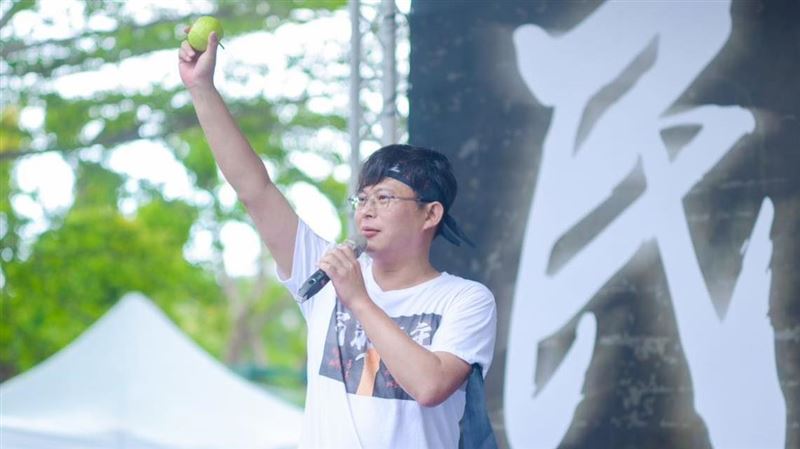 黃國昌擔任兩黨主席　學者：都是要關燈的