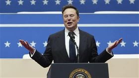 馬斯克聯手推動的裁員行動，短短數日內便解僱了近1萬名試用期僱員。（圖／達志／美聯社）