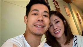 KIMIKO（右）和老公感情很好。（圖／翻攝自IG）