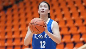 文化大學王玥媞手感火燙，出賽23分鐘攻下27分，包含5記外線。（圖／大專體總提供）
