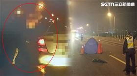張女生前畫面也曝光，追撞後先查看車頭毀損情況。（圖／翻攝畫面）