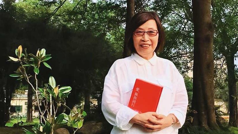 名作家兒施暴搥破牆照片曝光　怪她不體諒
